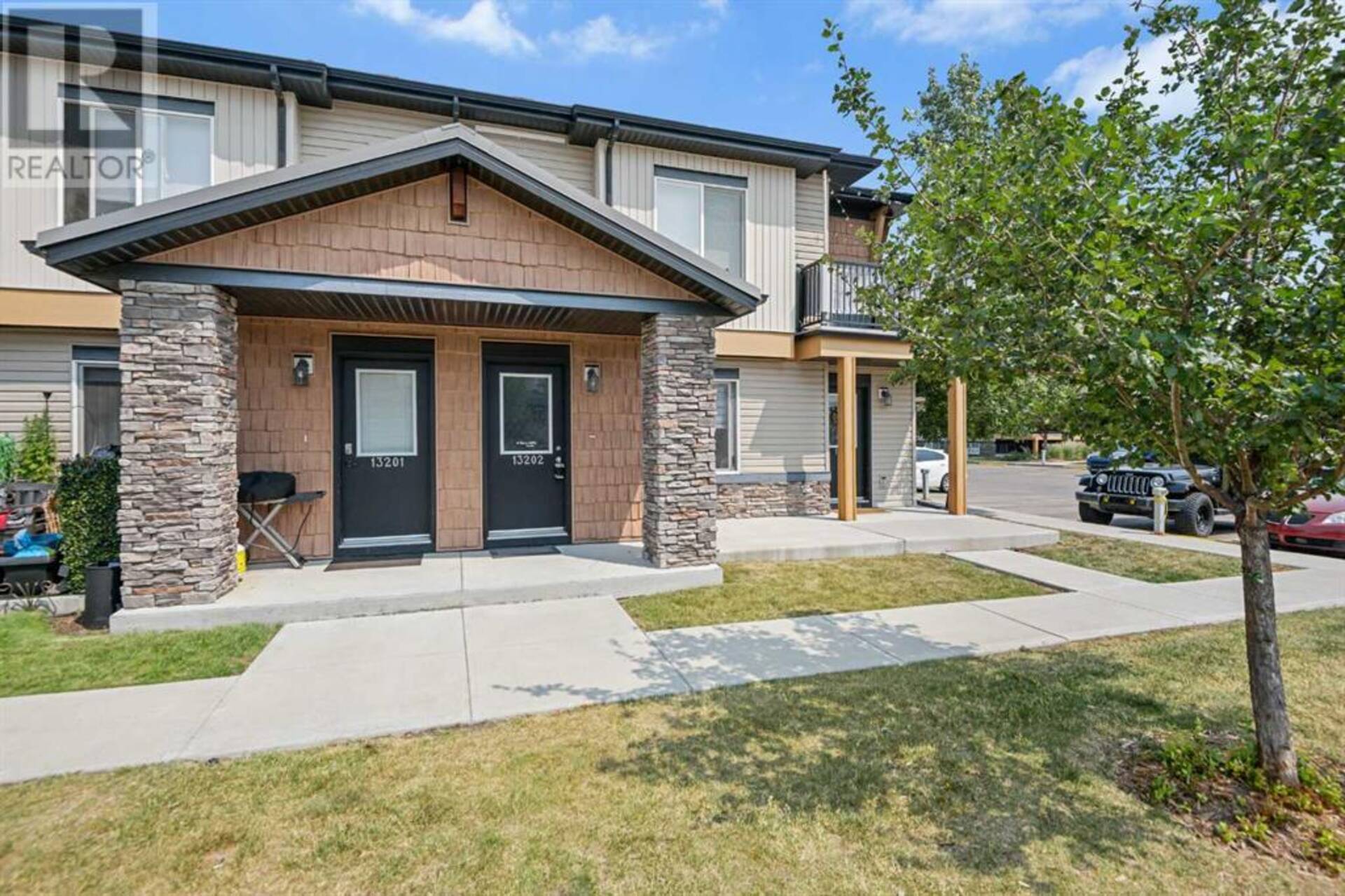 13202, 2781 Chinook Winds Drive SW Airdrie