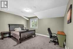 10909 Eamon Road NW Calgary