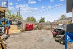 827 Raynard Crescent SE Calgary