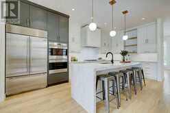 120 25 Avenue NW Calgary