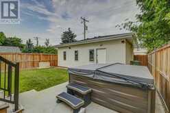 120 25 Avenue NW Calgary