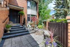 6, 35 Oakmount Court SW Calgary