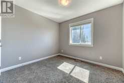 59 Ravensmoor Manor SE Airdrie