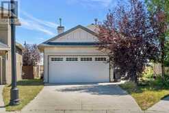 539 East Lakeview Place Chestermere