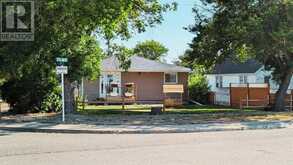 2204 14 Street Coaldale