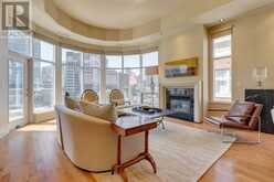 402, 650 Eau Claire Avenue SW Calgary