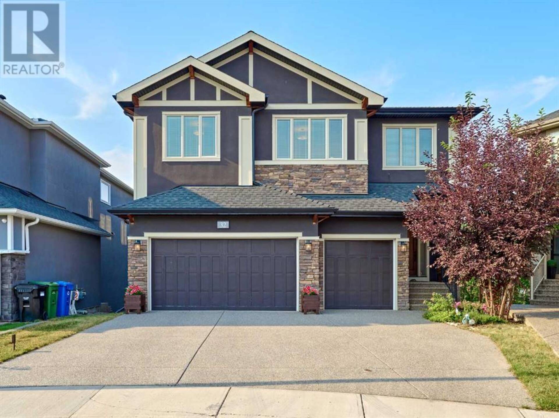 32 West Grove Bay SW Calgary