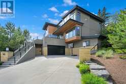 16 Hawthorne Crescent NW Calgary