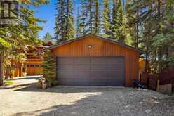 16 Yoho Tinda Road Bragg Creek