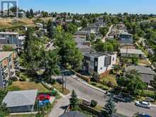 809 Drury Avenue NE Calgary