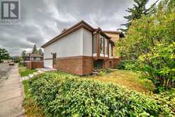 402 Templeview Drive NE Calgary