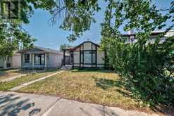 8005 Ranchview Drive NW Calgary