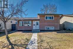 195 Pinecliff Way NE Calgary