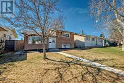 195 Pinecliff Way NE Calgary