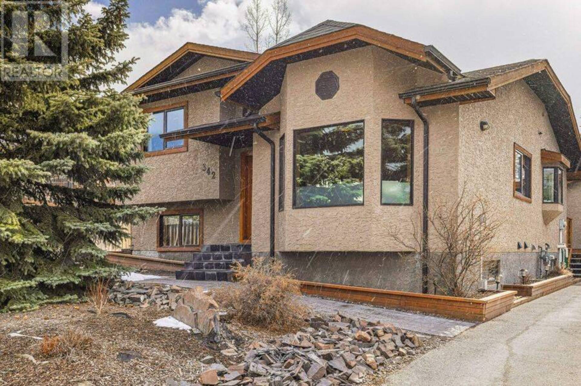 342 Hoodoo Crescent Canmore