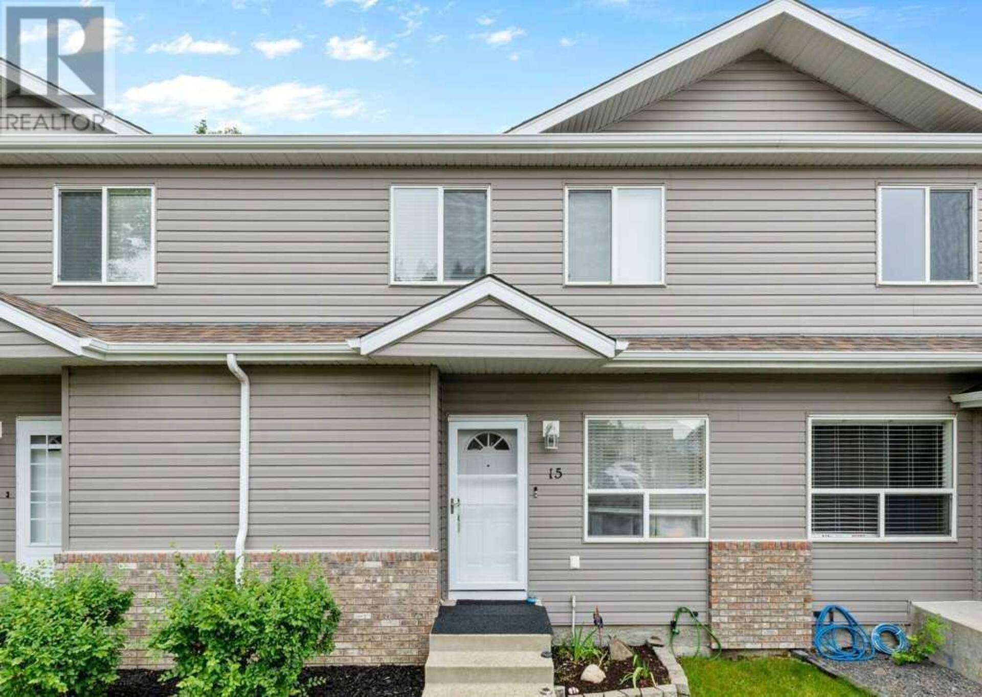 15, 900 Allen Street SE Airdrie