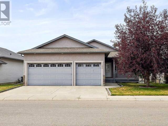 108 Hillcrest Boulevard Strathmore Alberta