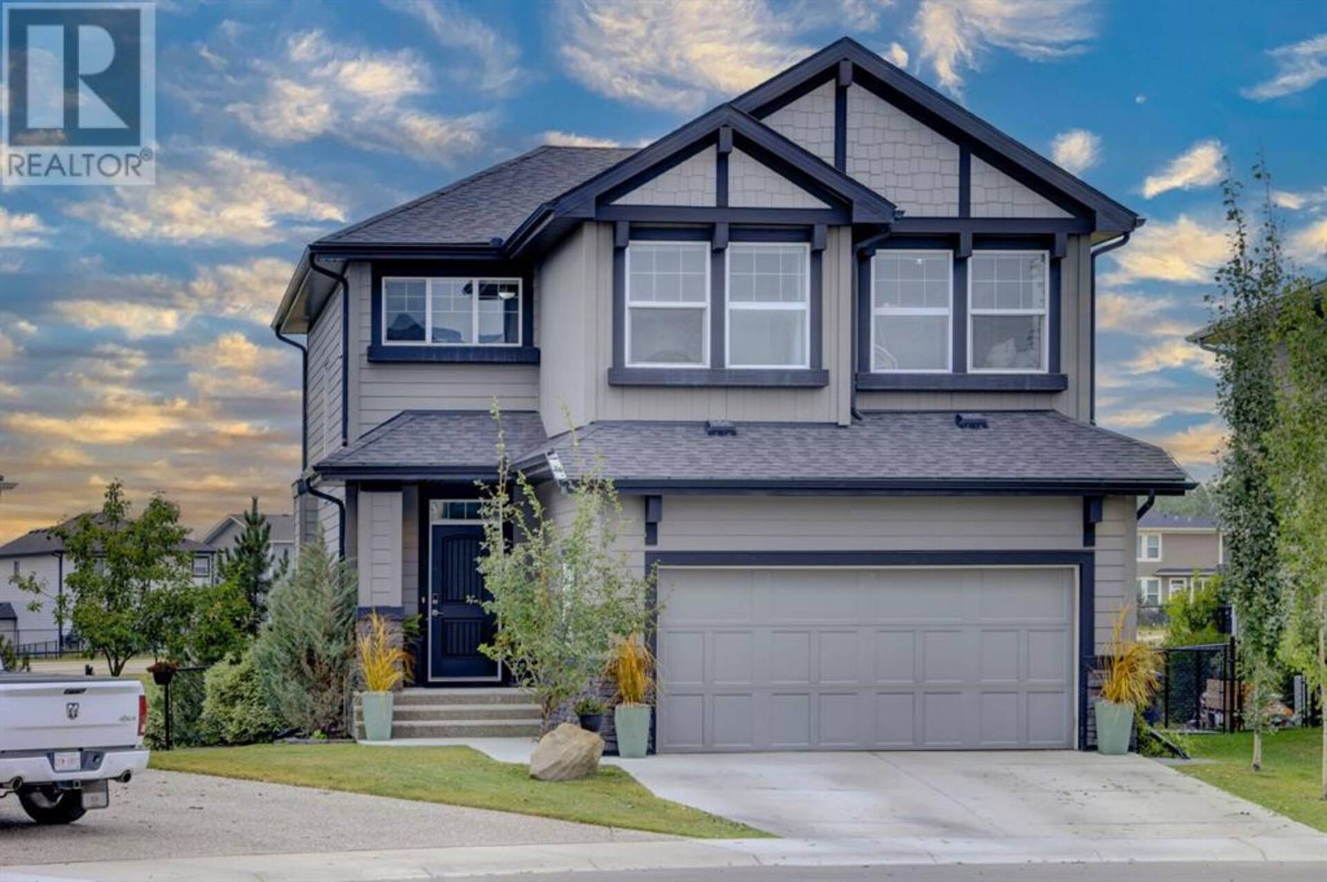 6 Ranchers Bay Okotoks