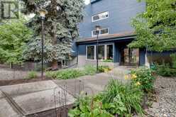 206, 234 5 Avenue NE Calgary