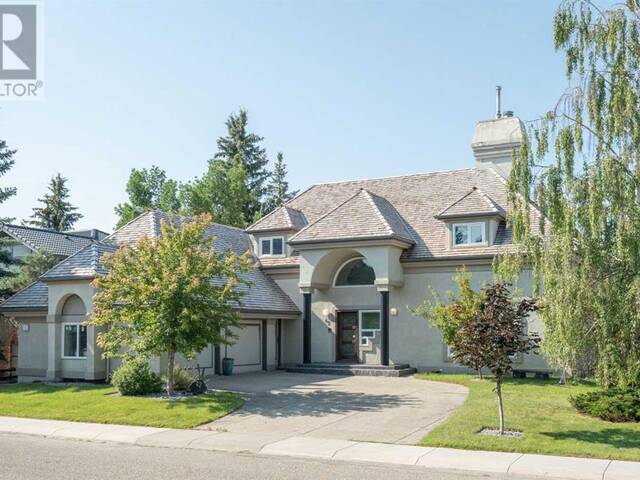 42 Woodhaven Crescent SW Calgary