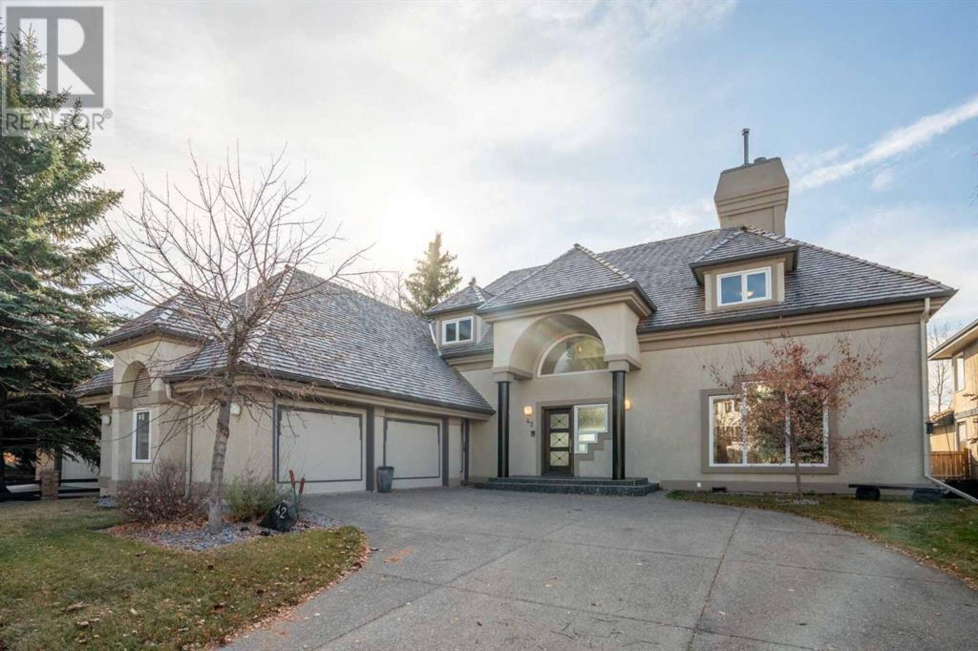 42 Woodhaven Crescent SW Calgary