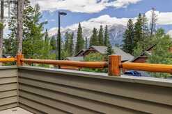 1077 Wilson Way Canmore