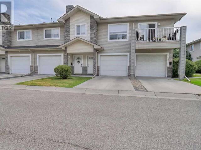 6823 Pinecliff Grove NE Calgary Alberta