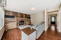 160 Sandringham Close NW Calgary