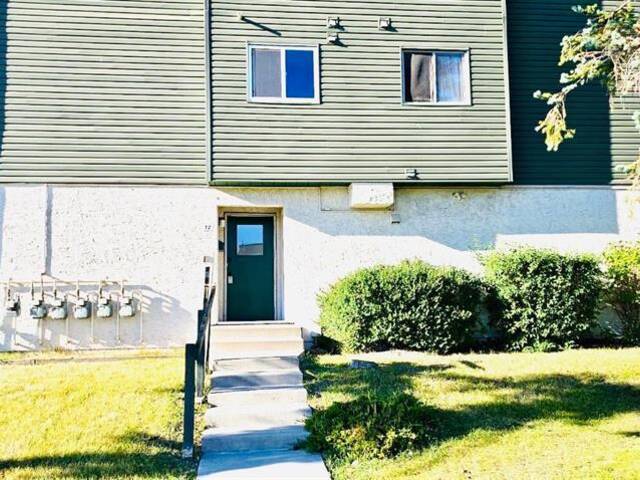 12, 2511 38 Street NE Calgary