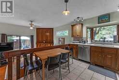 168 Oakcliffe Place SW Calgary