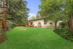 168 Oakcliffe Place SW Calgary