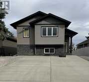 5032 59 Street Innisfail