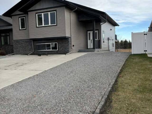 5032 59 Street Innisfail Alberta