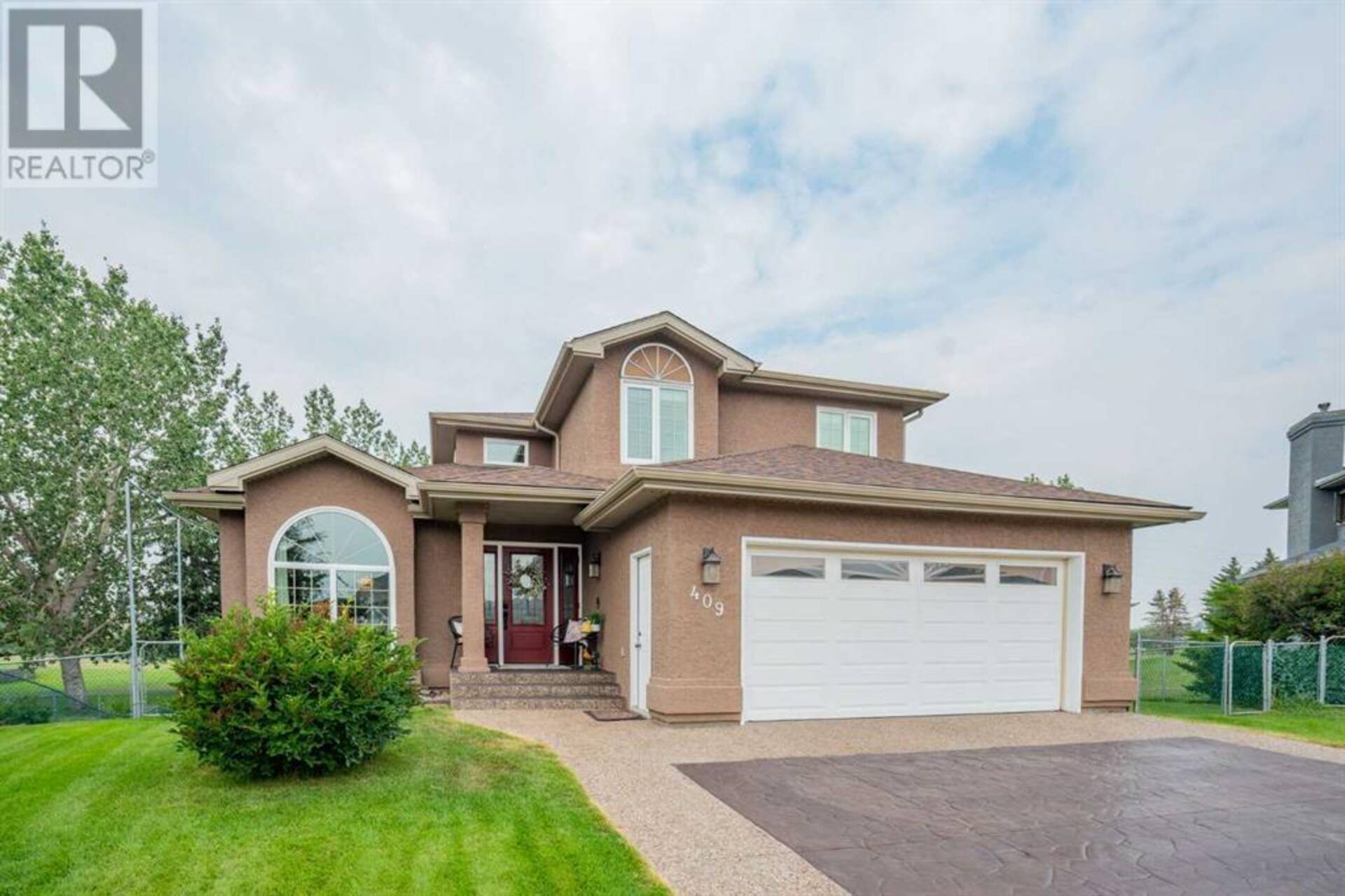 409 Lakeside Greens Place Chestermere