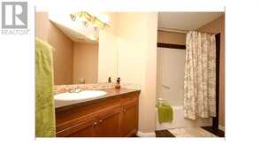 84 Aspen Hills AvenueClose Calgary