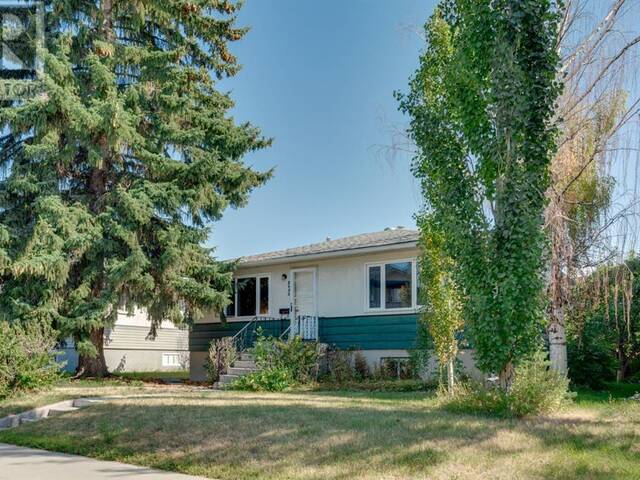 2452 22A Street NW Calgary Alberta