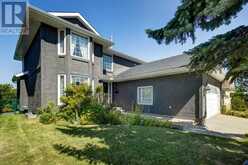 27 Woodford Court SW Calgary