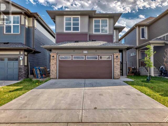 1365 Chinook Gate Green SW Airdrie