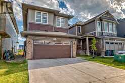 1365 Chinook Gate Green SW Airdrie