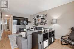 2, 2123 4 Avenue NW Calgary