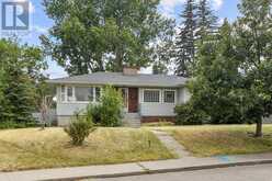 2207 Victoria Crescent NW Calgary