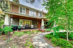 6948 Livingstone Drive SW Calgary