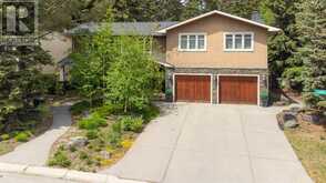 6948 Livingstone Drive SW Calgary