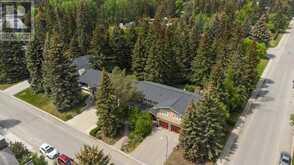 6948 Livingstone Drive SW Calgary