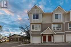 27 Sherwood Lane NW Calgary