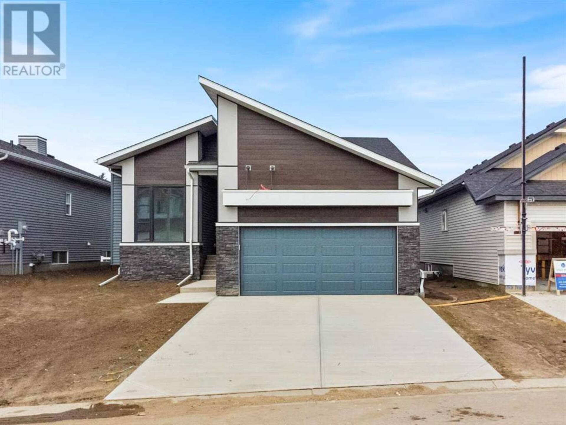 820 Mandalay Link Carstairs