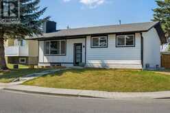 107 Penbrooke Close SE Calgary