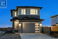 907 LANGHOLM Drive SE Airdrie