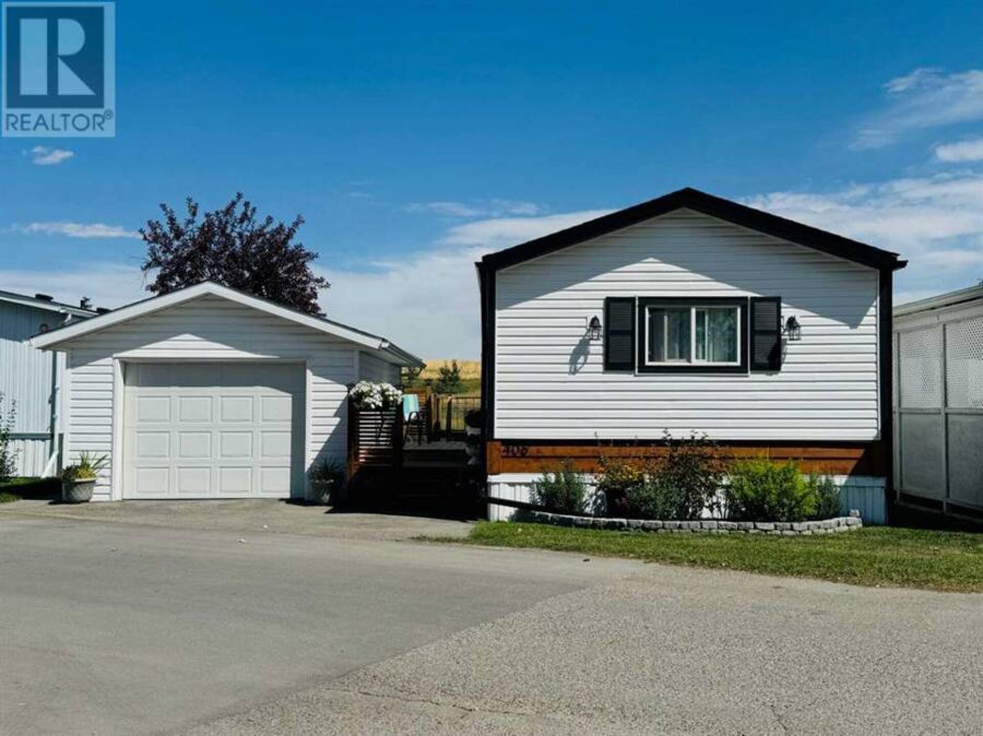 406 Homestead Trail SE High River