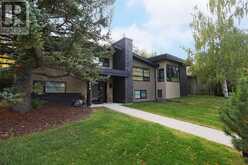 414 Wildwood Drive SW Calgary